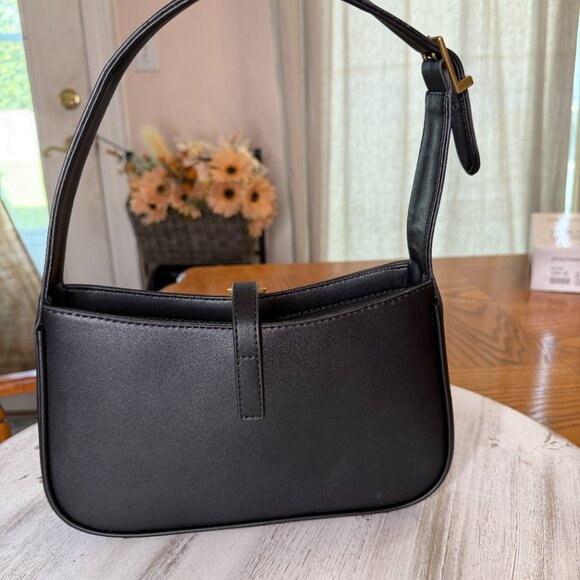 Black Shoulder Bag with Gold Hardware | Designer Inspired - Picture 4 of 16